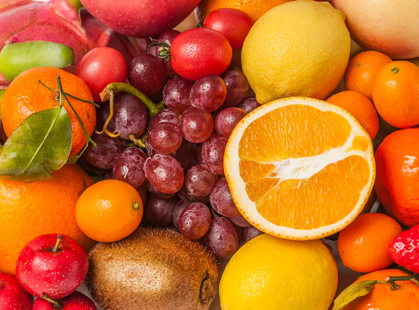 Programme Lait et Fruits à l’école de Mérindol, fruits de saison distribués aux élèves dans le cadre d’une initiative européenne de santé publique et de promotion des filières agricoles locales. 