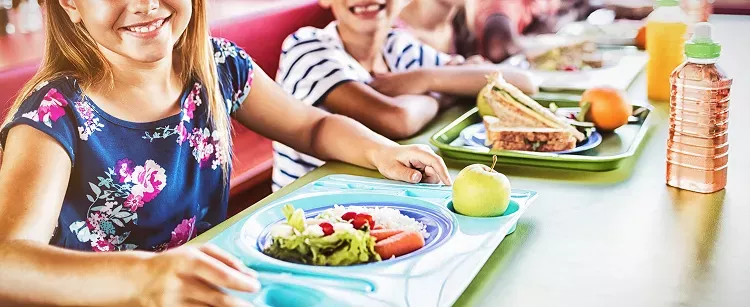 restaurant scolaire menus dispositifs éducatifs alimentation loi EGALIM cantine saine durable à Mérindol 