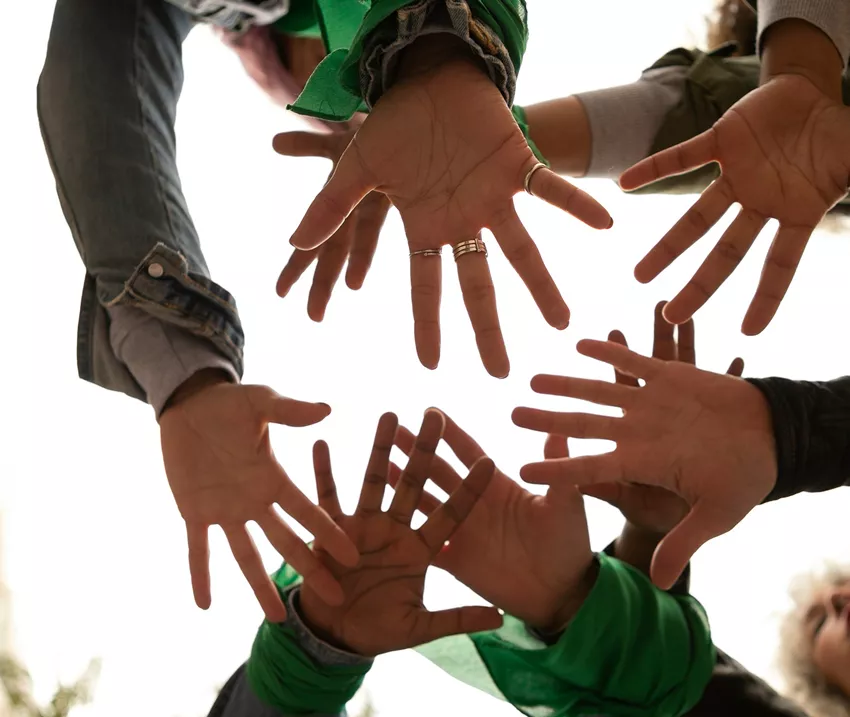 budget participatif de mérindol, dispositif de démocratie participative permettant aux habitants de proposer et voter pour des projets, avec une enveloppe annuelle de 30 000 euros